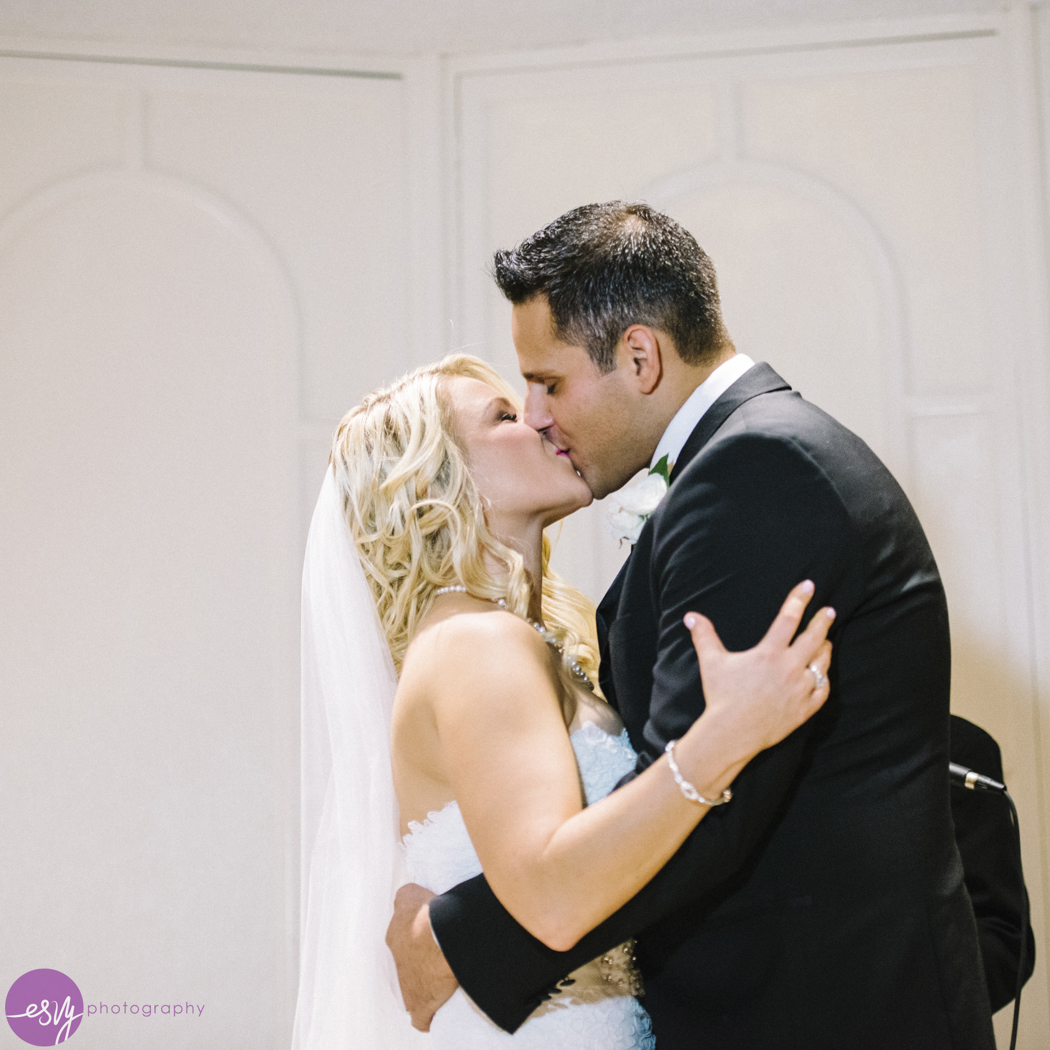 Esvy Photography – Marisa and Mark’s Long Island Wedding – At Leonard’s Palazzo – 042